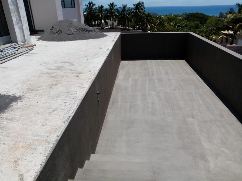 Toiture-terrasse étanchéifiée face à l'océan à Maurice